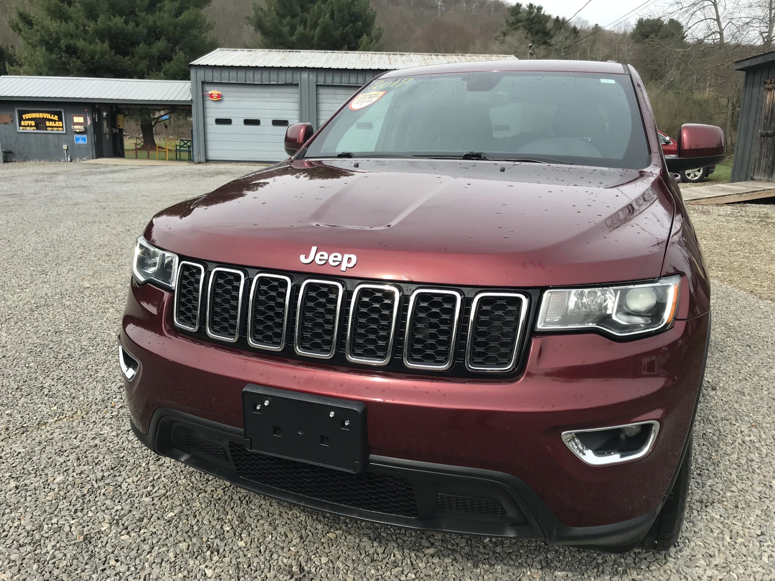 Another Awesome 2017 Jeep Grand Cherokee Laredo! It’s like New! 😊
