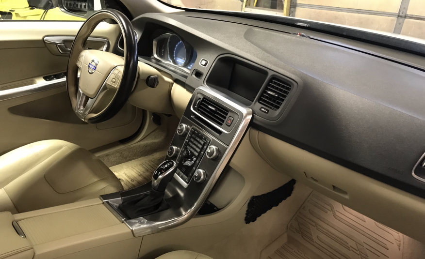 ♦️Rust Free!  2016 Volvo S60 T5!♦️ ♦️Florida Car!♦️ ♦️Very Stunning!♦️