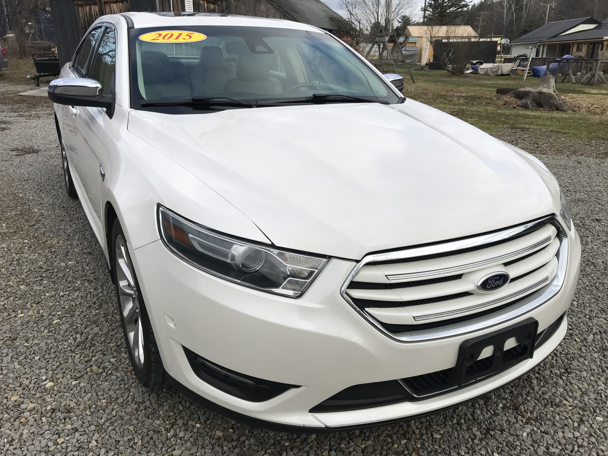Super Nice 2015 Ford Taurus Limited! AWD! New Tires, New Pa. Inspection, No Accidents!