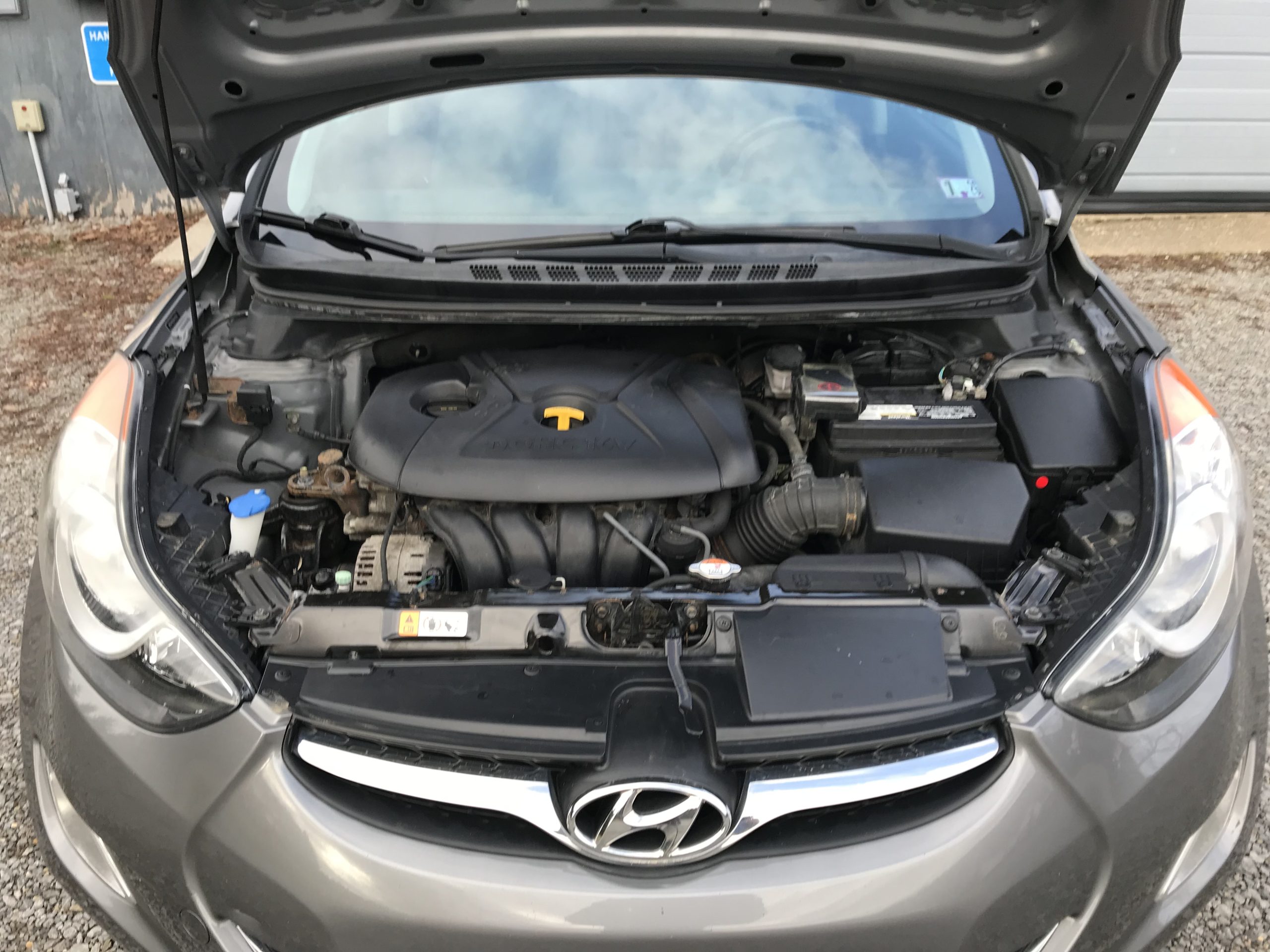 Very Nice 2013 Hyundai Elantra, Runs & drives great!  No Accidents!