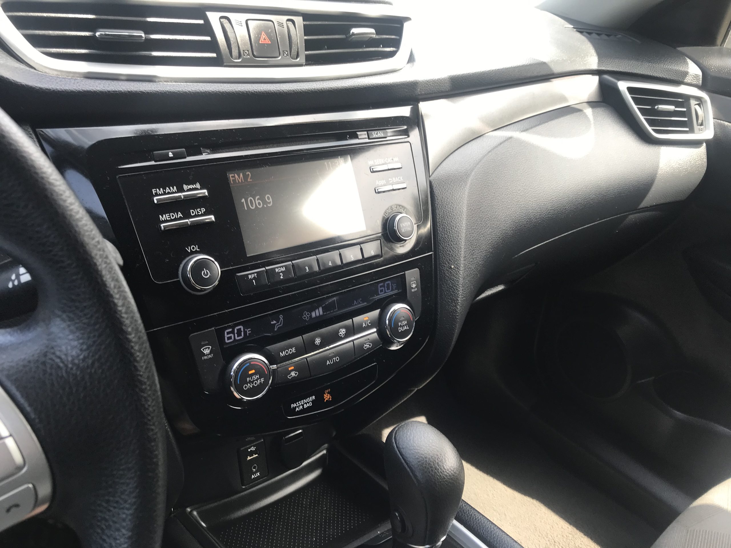 Super Clean! Excellent Condition! 2016 Nissan Rogue SV AWD! New Tires!