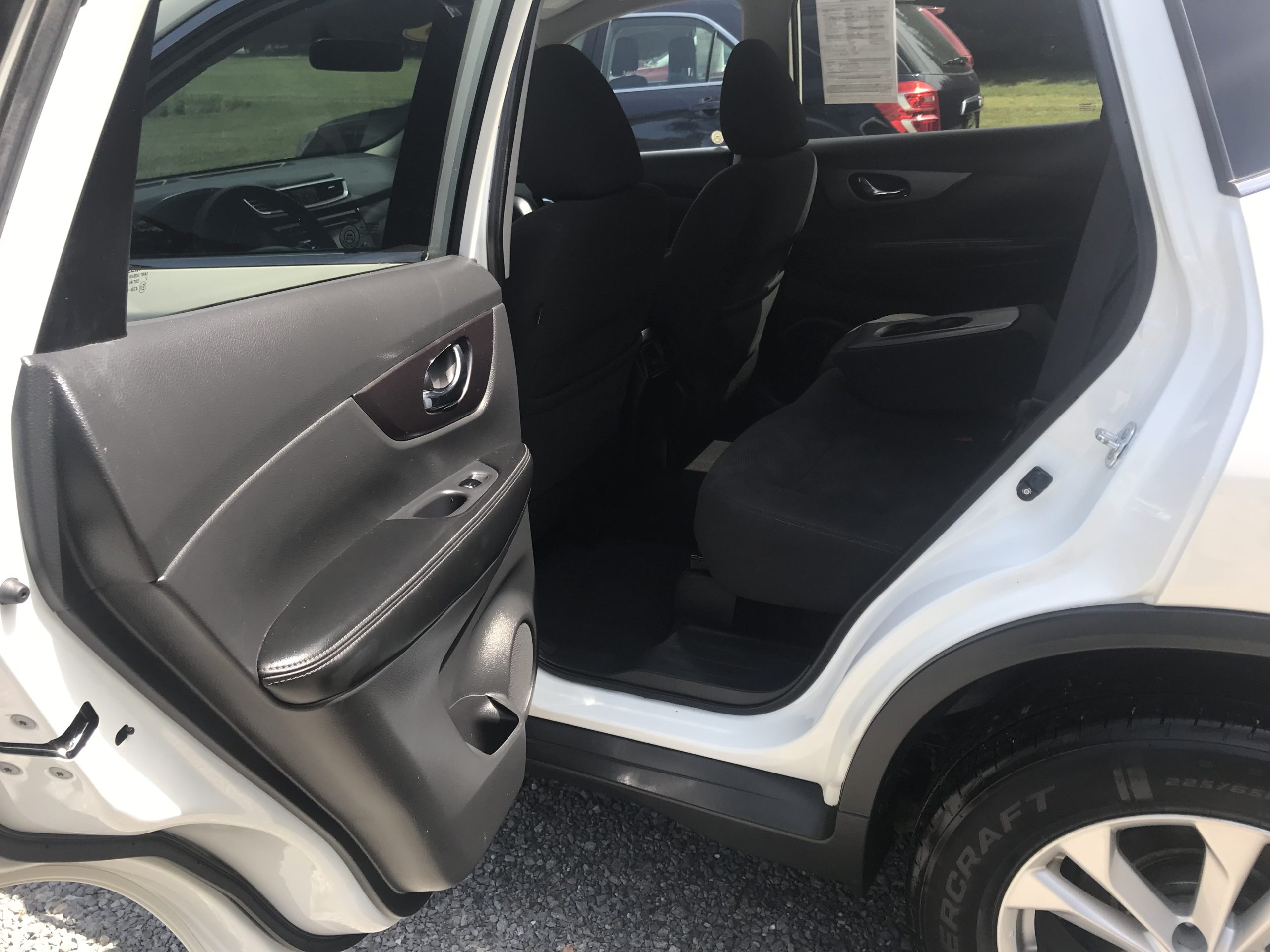 Super Clean! Excellent Condition! 2016 Nissan Rogue SV AWD! New Tires!