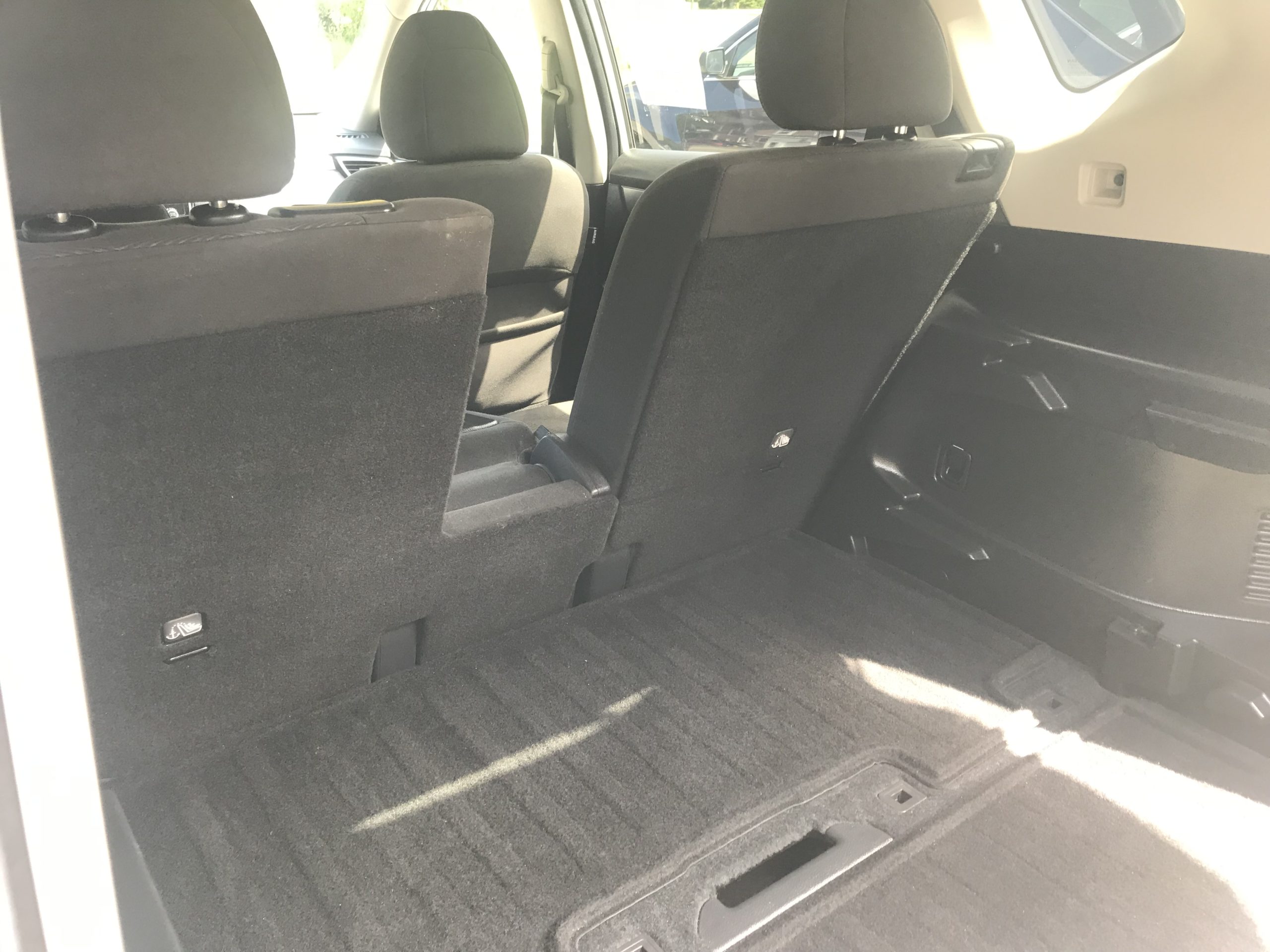 Super Clean! Excellent Condition! 2016 Nissan Rogue SV AWD! New Tires!